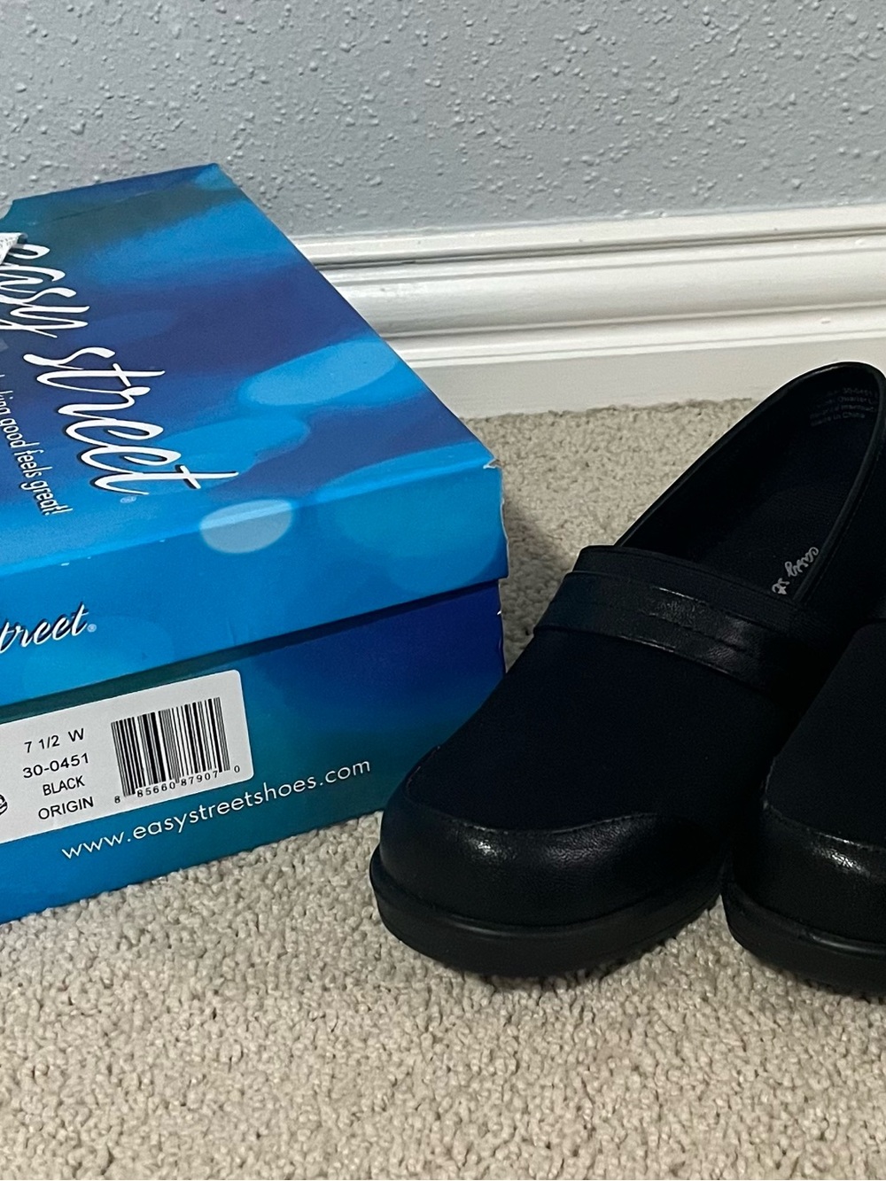 easy street Black Slip-On Comfort Loafers for Women
